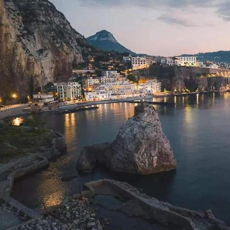 הוילה מטה Residenza Mare Di Sotto Sorrento מראה חיצוני תמונה