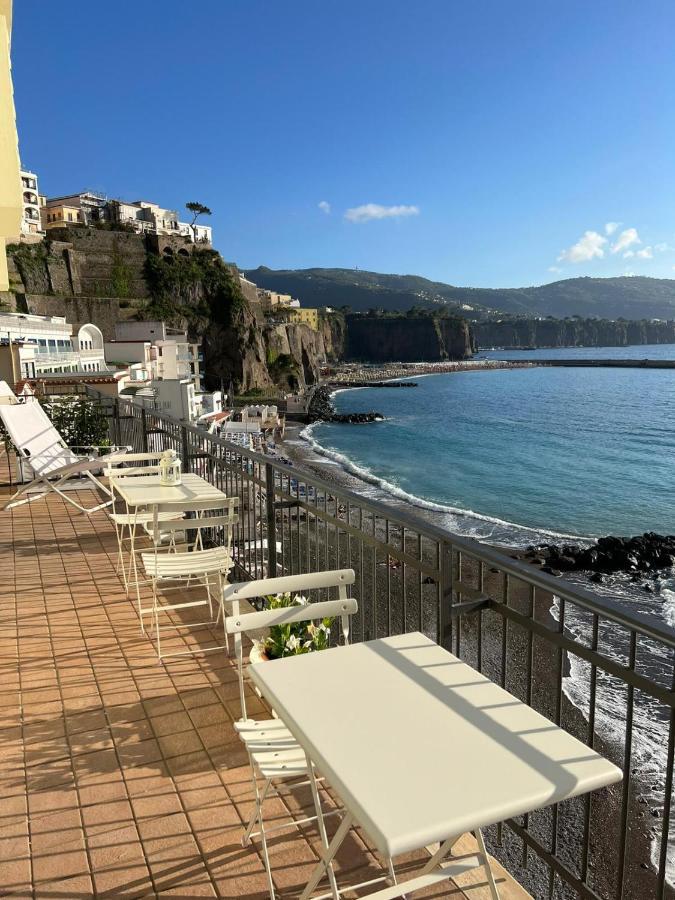 הוילה מטה Residenza Mare Di Sotto Sorrento מראה חיצוני תמונה
