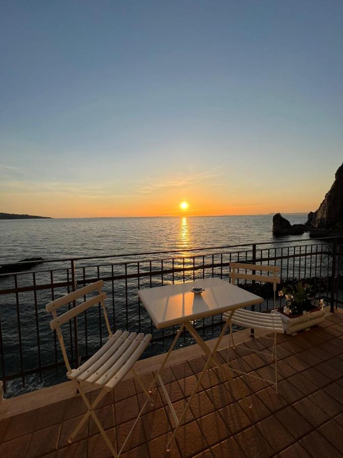 הוילה מטה Residenza Mare Di Sotto Sorrento מראה חיצוני תמונה