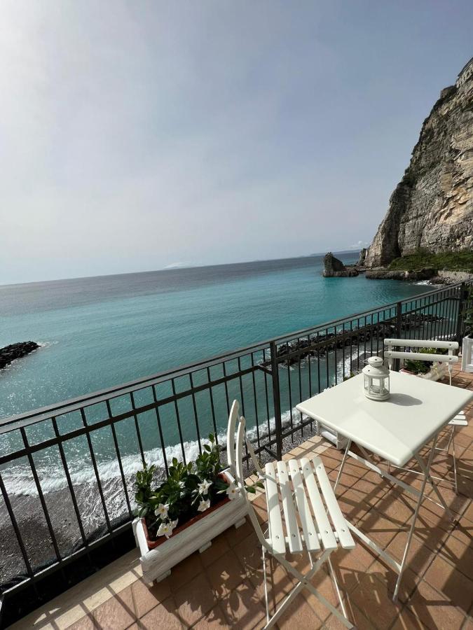 הוילה מטה Residenza Mare Di Sotto Sorrento מראה חיצוני תמונה