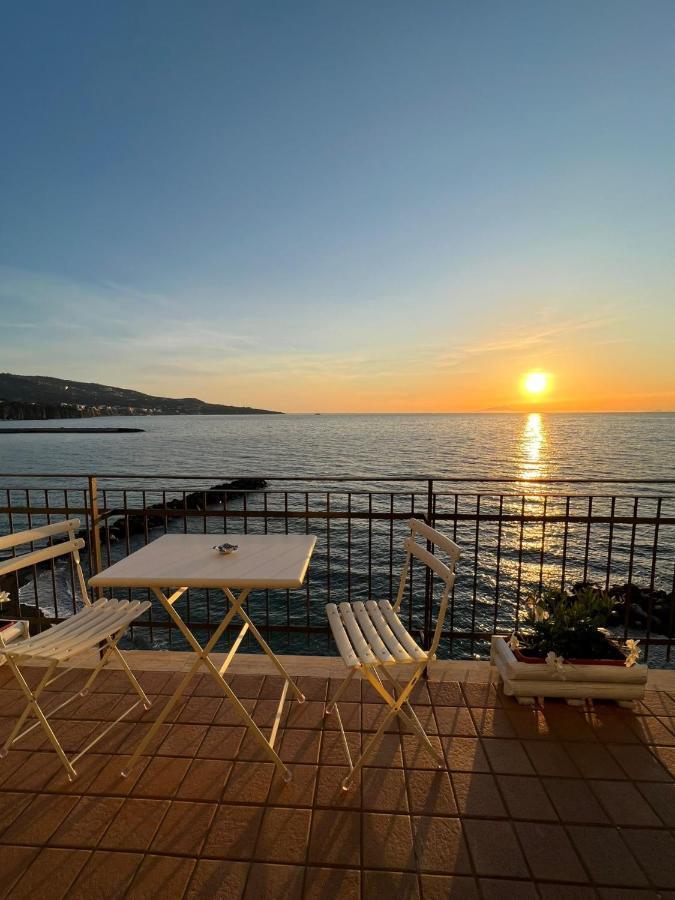 הוילה מטה Residenza Mare Di Sotto Sorrento מראה חיצוני תמונה