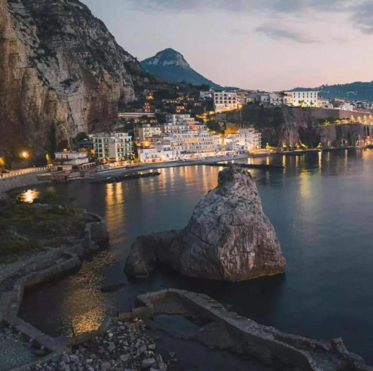 הוילה מטה Residenza Mare Di Sotto Sorrento מראה חיצוני תמונה